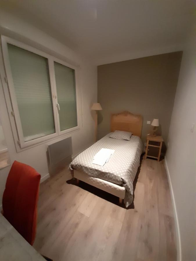 Hotel Les Voyageurs لي سابلِ دولونْ المظهر الخارجي الصورة